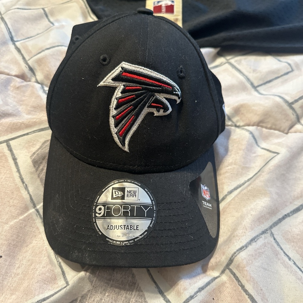 Atlanta Falcons New Era Black and Red 9FORTY Cap